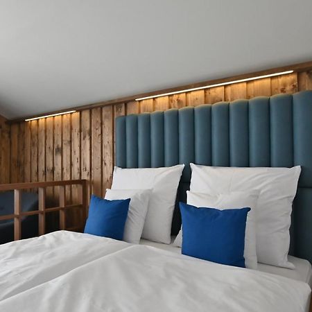 Apartmany Spessart โคมูตอฟ ภายนอก รูปภาพ