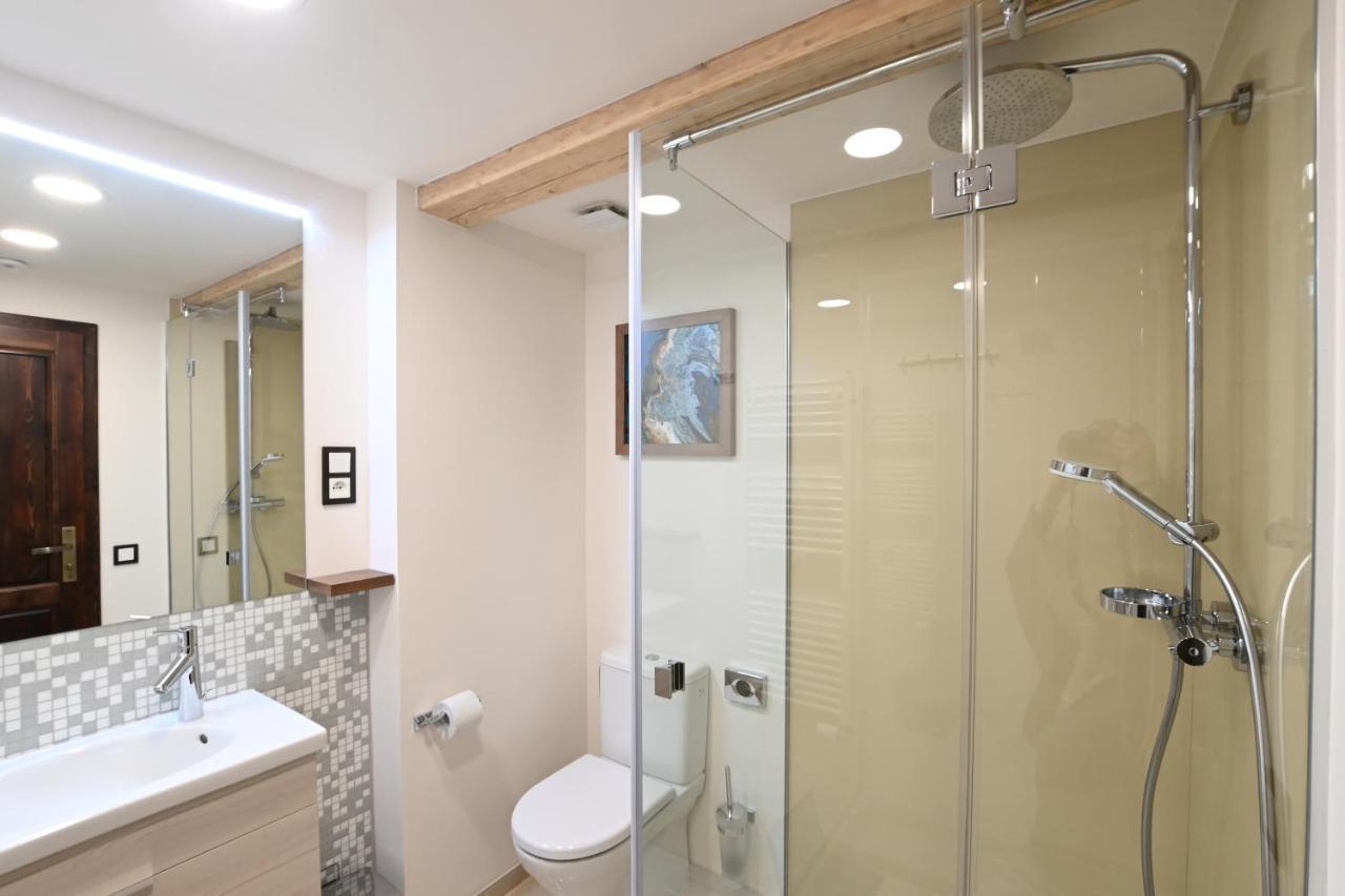 Apartmany Spessart โคมูตอฟ ภายนอก รูปภาพ