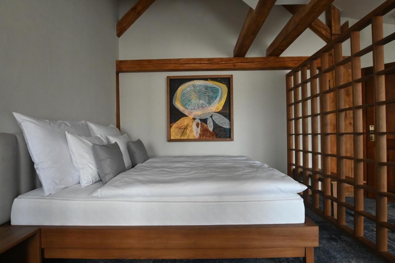 Apartmany Spessart โคมูตอฟ ภายนอก รูปภาพ
